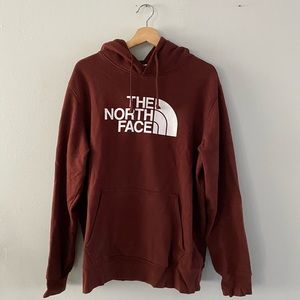 Men’s pullover hoodie sweatshirt